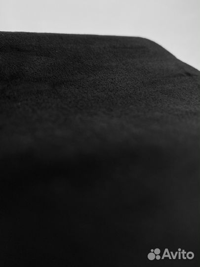 Алькантара черная, с клеевым слоем