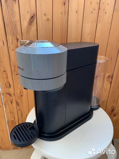 Кофеварка Delonghi Nespresso Vertuo Next