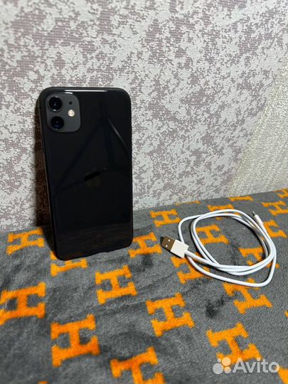 iPhone 11, 256 ГБ