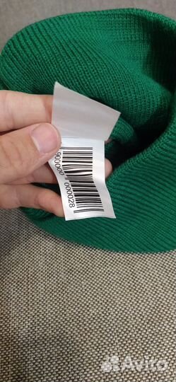 Зелёная шапка в идеальном состоянии