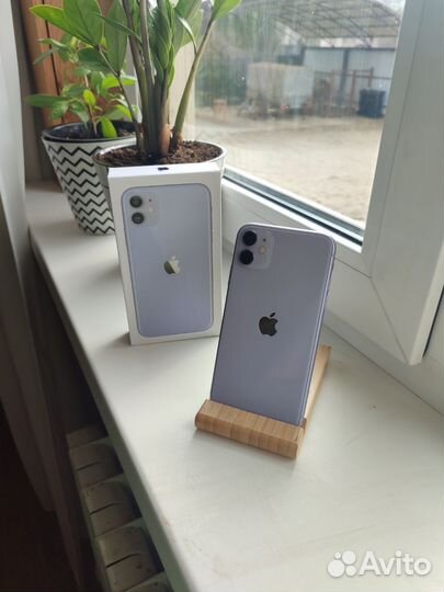iPhone 11, 64 ГБ