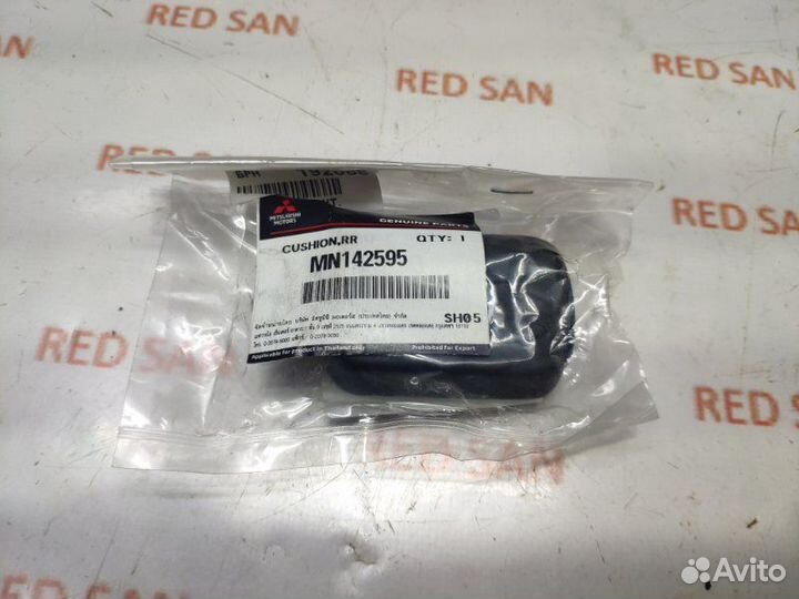 Отбойник Mitsubishi L200 KB4T