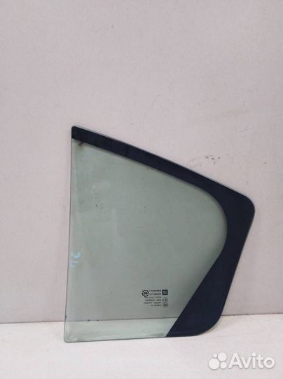 Стекло двери задней правой форточка Chevrolet Cruz