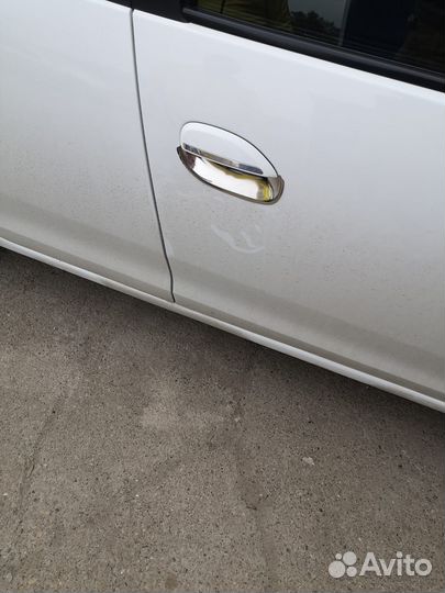 Накладки под дверную ручку Renault Logan 2 Sandero