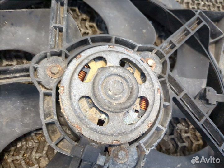 Вентилятор радиатора Nissan Primastar, 2004