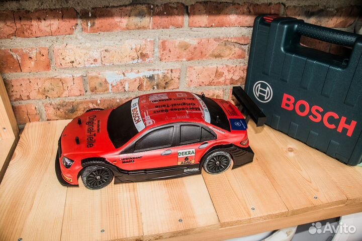 Машинка на радиоуправлении с двс AMG Mercedes C