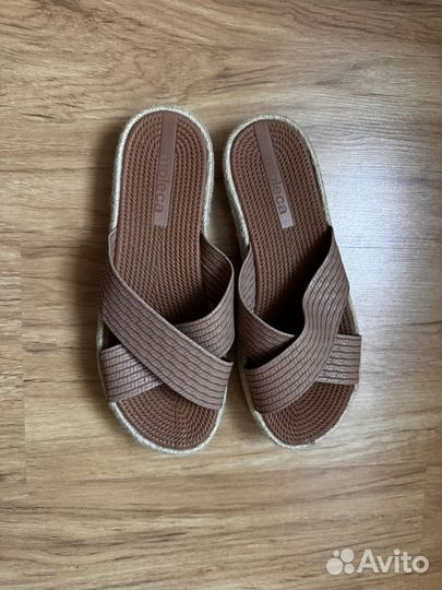 Шлёпанцы сабо