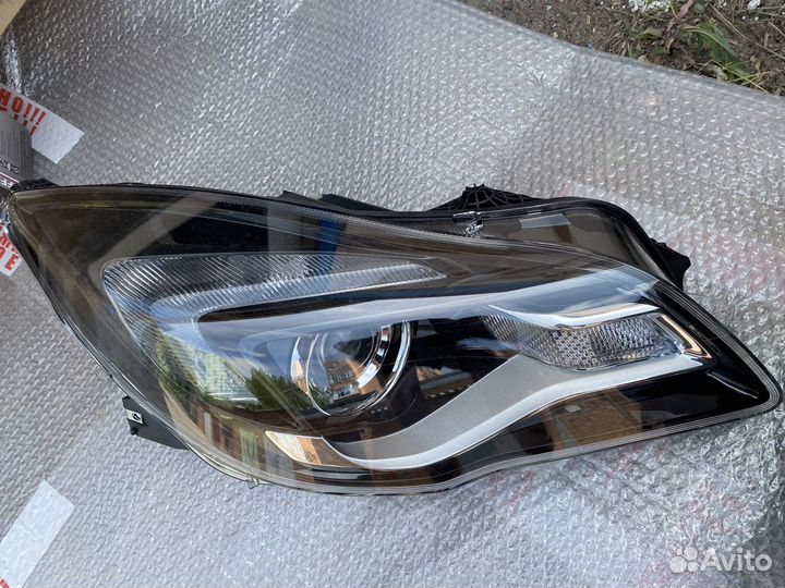 Фара правая на opel insignia новая оригинал