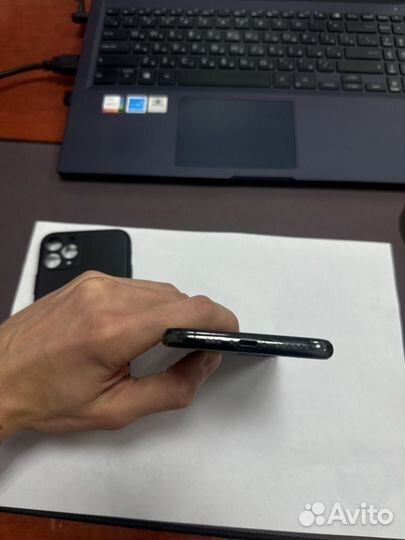 iPhone 11 Pro, 64 ГБ