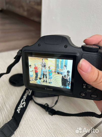 Зеркальный фотоаппарат Canon 650d