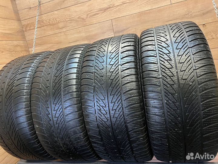 Goodyear UltraGrip 8 285/45 R20