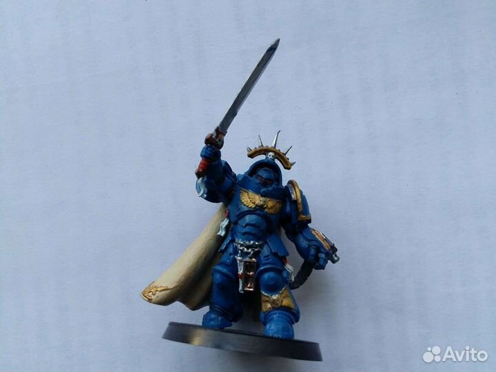 Warhammer 40000 space marines captain