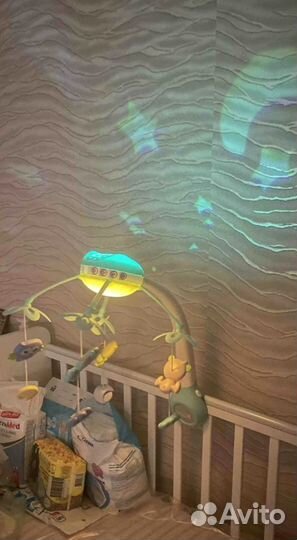 Мобиль на детскую кроватку с пультом