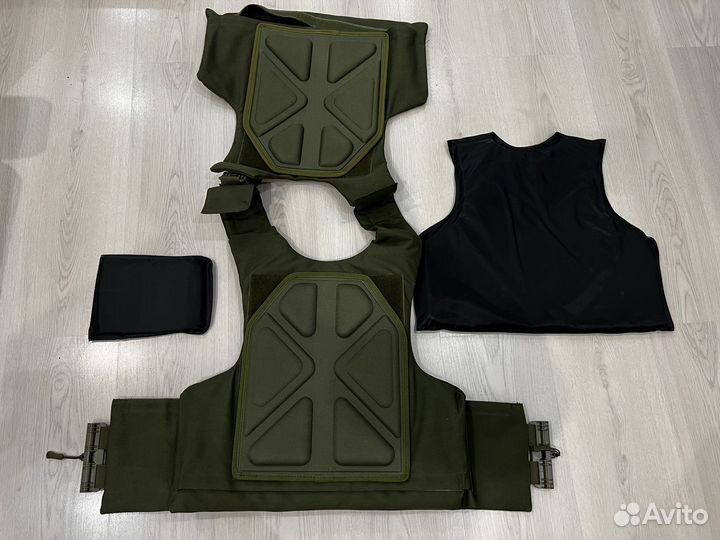Бронежилет в сборе