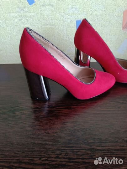 Туфли женские 35 размер красные