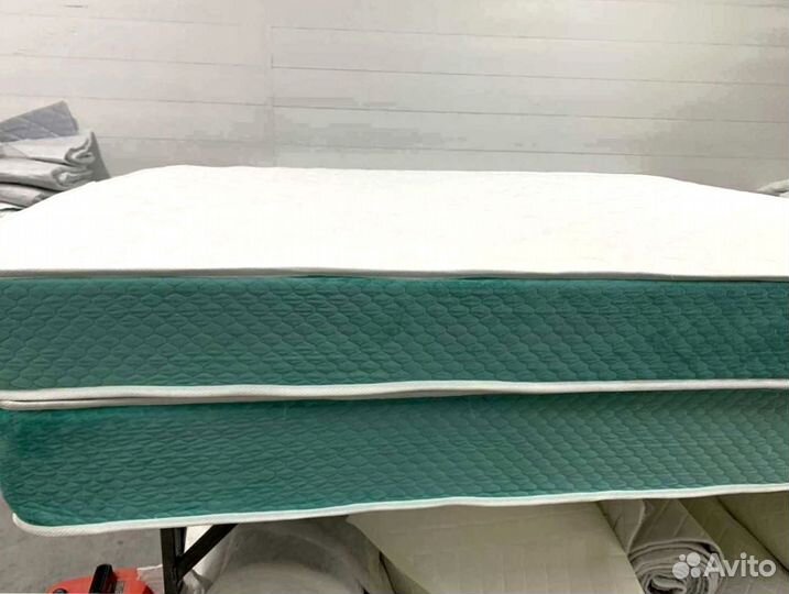 Матрас двухспальный средней жесткости