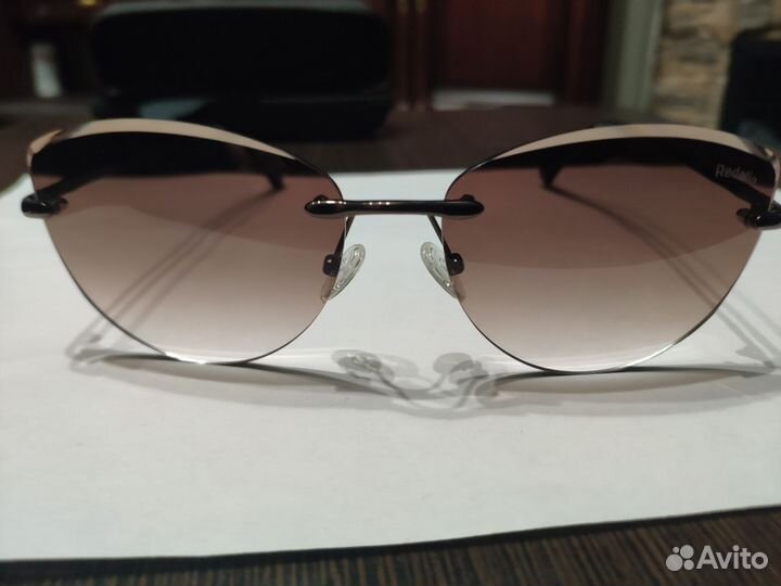 Солнцезащитные очки без оправы женские