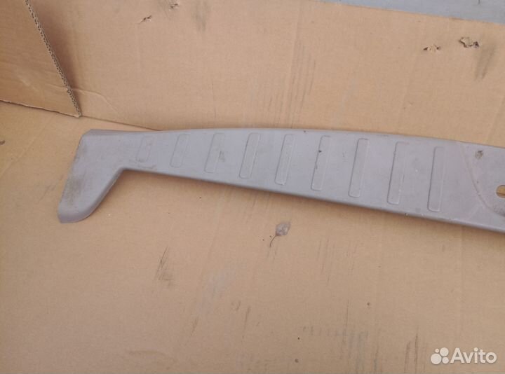 Накладка багажника Mitsubishi Pajero Sport KH4W