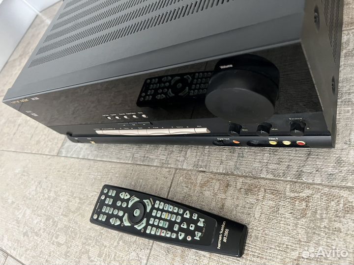 AV ресивер усилитель Harman Kardon AVR 2000