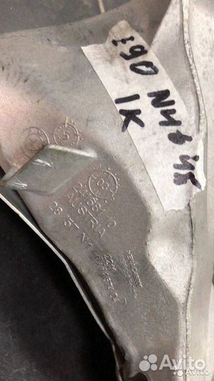 Кронштейн компрессора кондиционера BMW 3