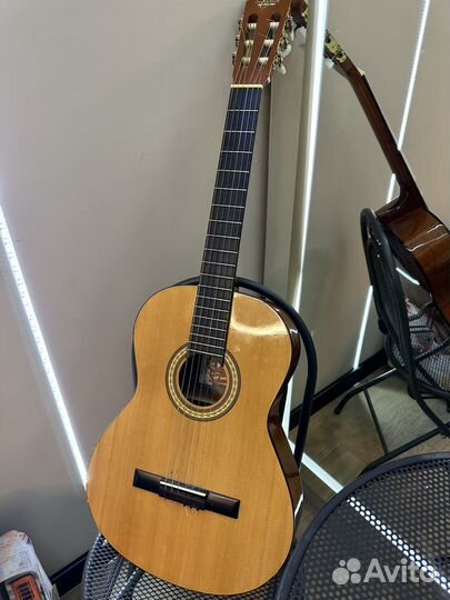 Классическая гитара шестиструнная бу