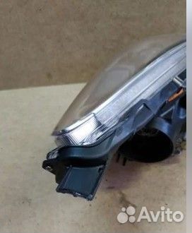 Фара правая Subaru Legacy 2009 - 2012
