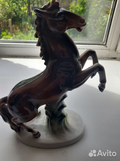 Фарфоровые статуэтки