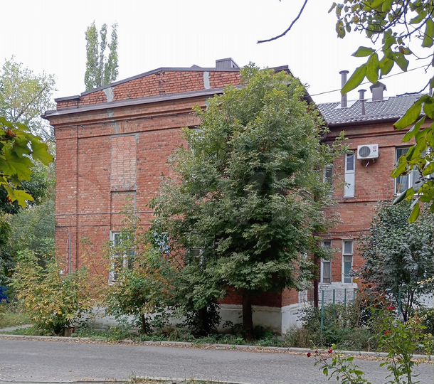 3-к. квартира, 58 м², 1/2 эт.