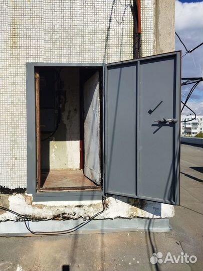 Дверь металлическая в техпомещение
