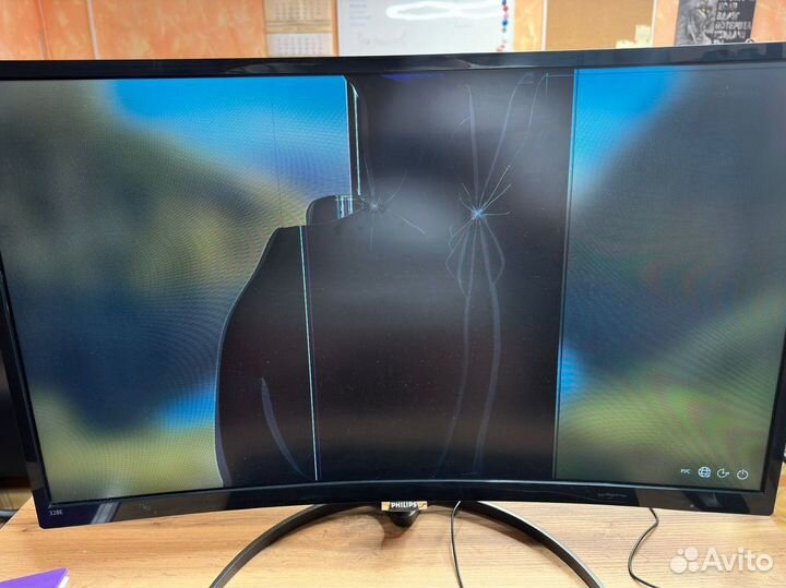 Монитор для компьютера изогнутый