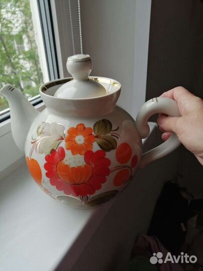 Большой доливной чайник