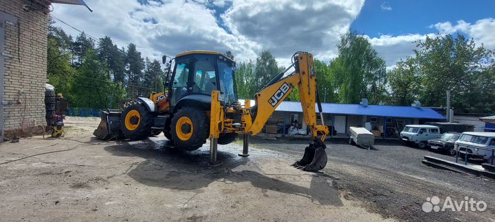 Экскаватор погрузчик Jcb