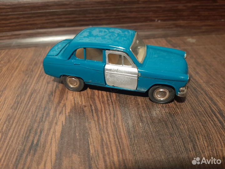 Двери москвич 403 А7