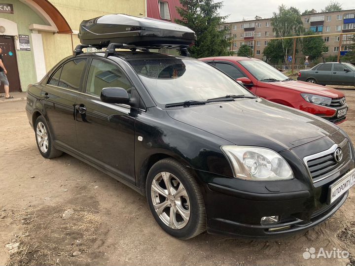 Автобокс Lux Irbis черный глянец Тойота Авенсис