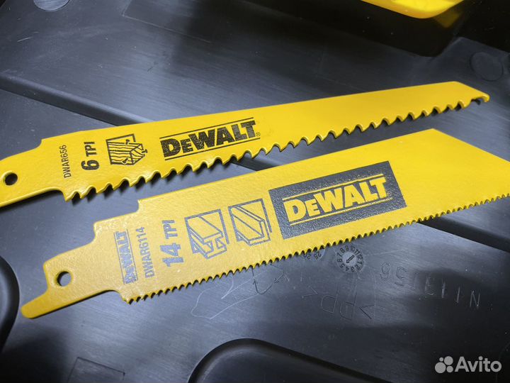 Аккумуляторная сабельная пила dewalt DCS389NT-XJ