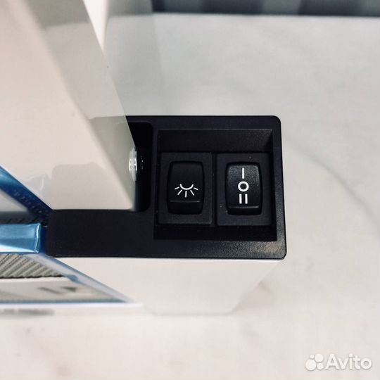 Вытяжка телескопическая Elikor 60 (новая)