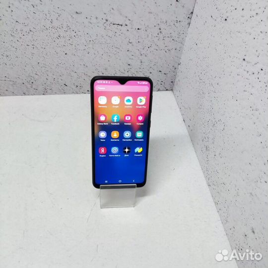 Samsung Galaxy A10, 2/32 ГБ