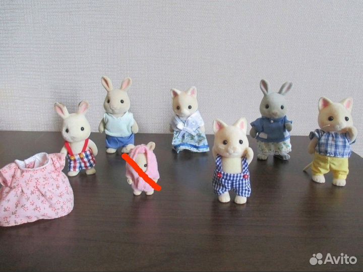 Игрушки Disney Doorables и Sylvanian Families