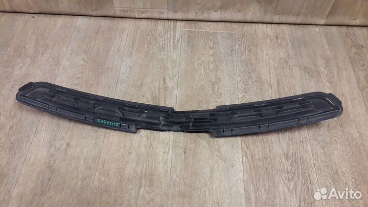 Решетка радиатора верхняя №4 chevrolet Cobalt 2012