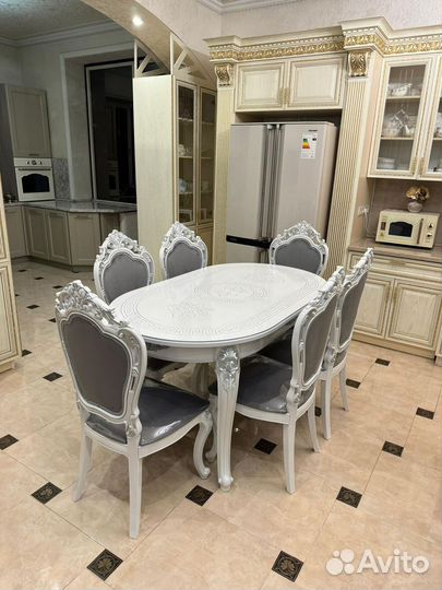 Комплект стол и стулья