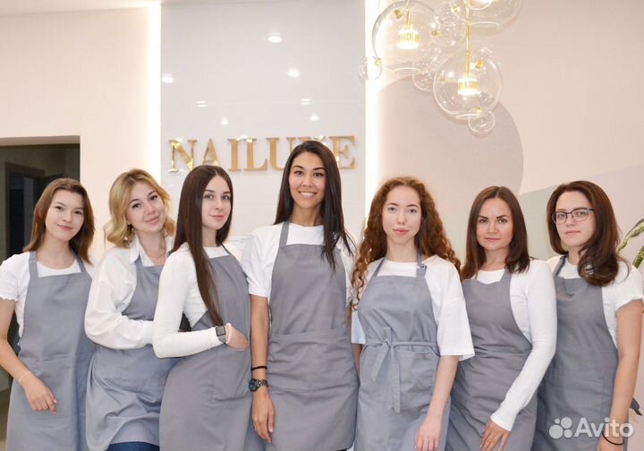 Мастер маникюра и педикюра, ногтевой сервис