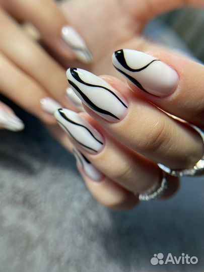 Маникюр с покрытием гель-лаком