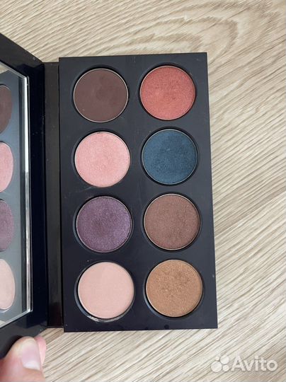 Палетка теней Estée Lauder x James Goldcrown