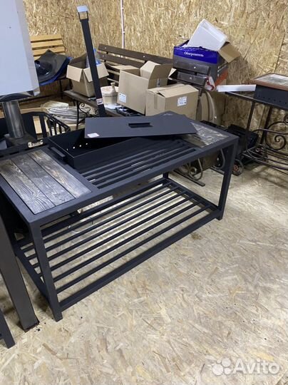 Мангал с крышей