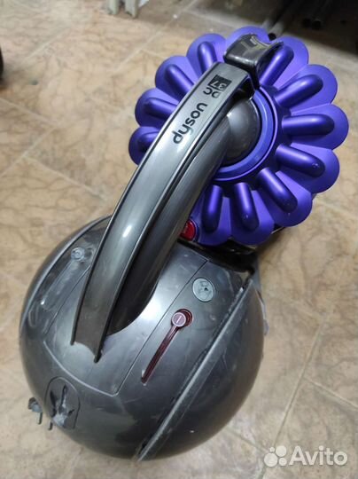 Пылесос Dyson DC37