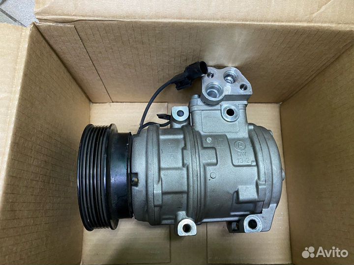 Компрессор кондиционера Каренс, 97701-1D100, Б.У