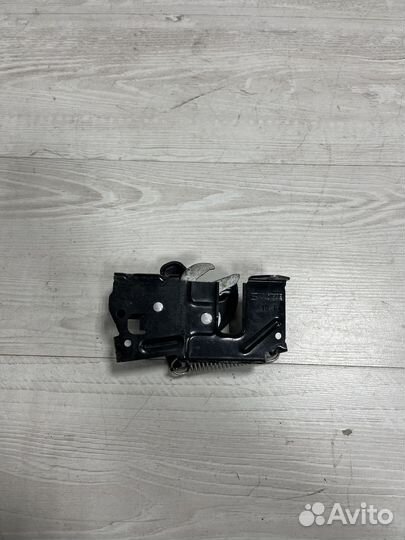 Замок капота bmw f20 f21 f30