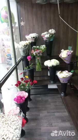 Полки стеллажи для цветов