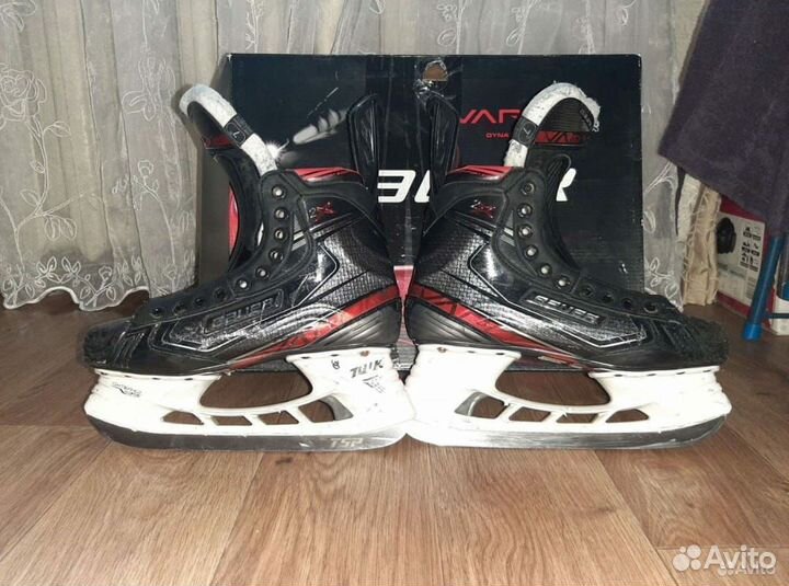 Хоккейные коньки bauer