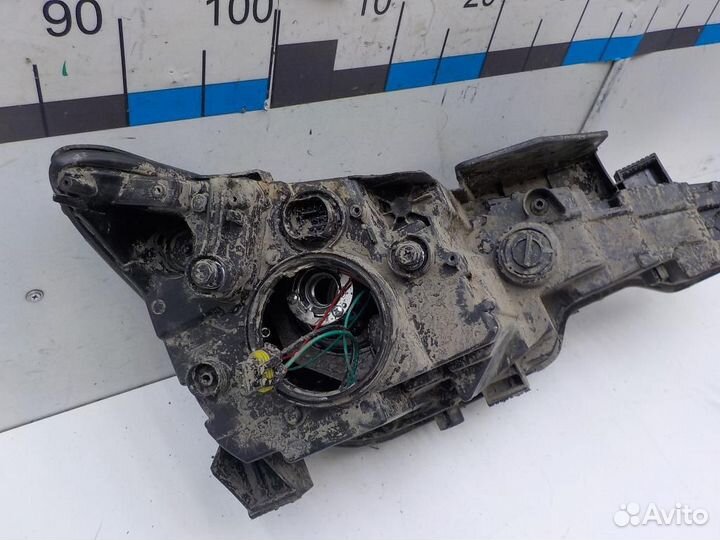 Фара левая Hyundai Elantra